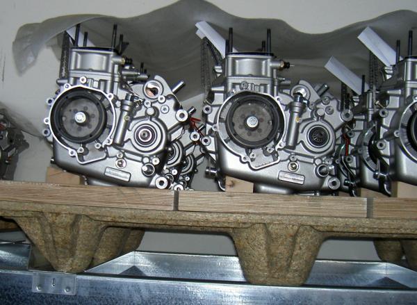 MZ 125 engines
