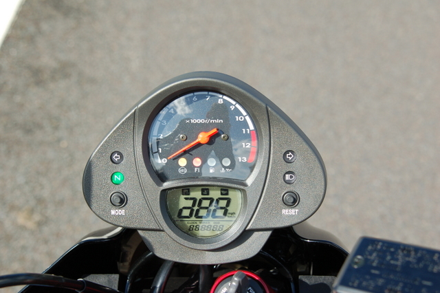 Kawasaki ER-6n clocks